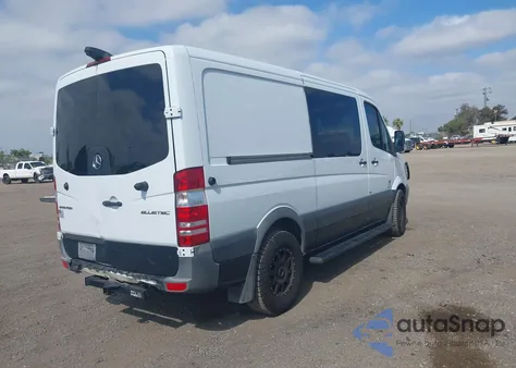 2015 Mercedes-Benz Sprinter 2500 Normal Roof из США, поврежденный, VIN WD4PE7DC1F5963522